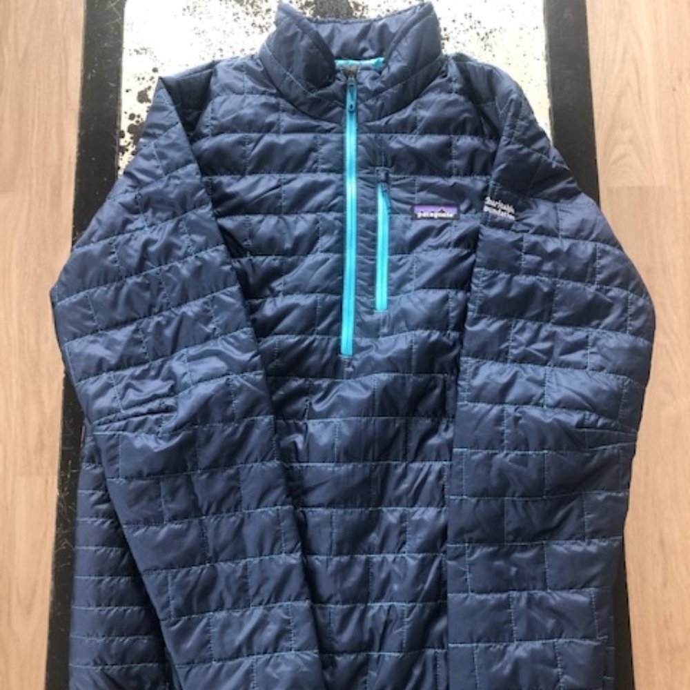 Patagonia Women's Nano Puff Pullover, Large, Navy Blue
